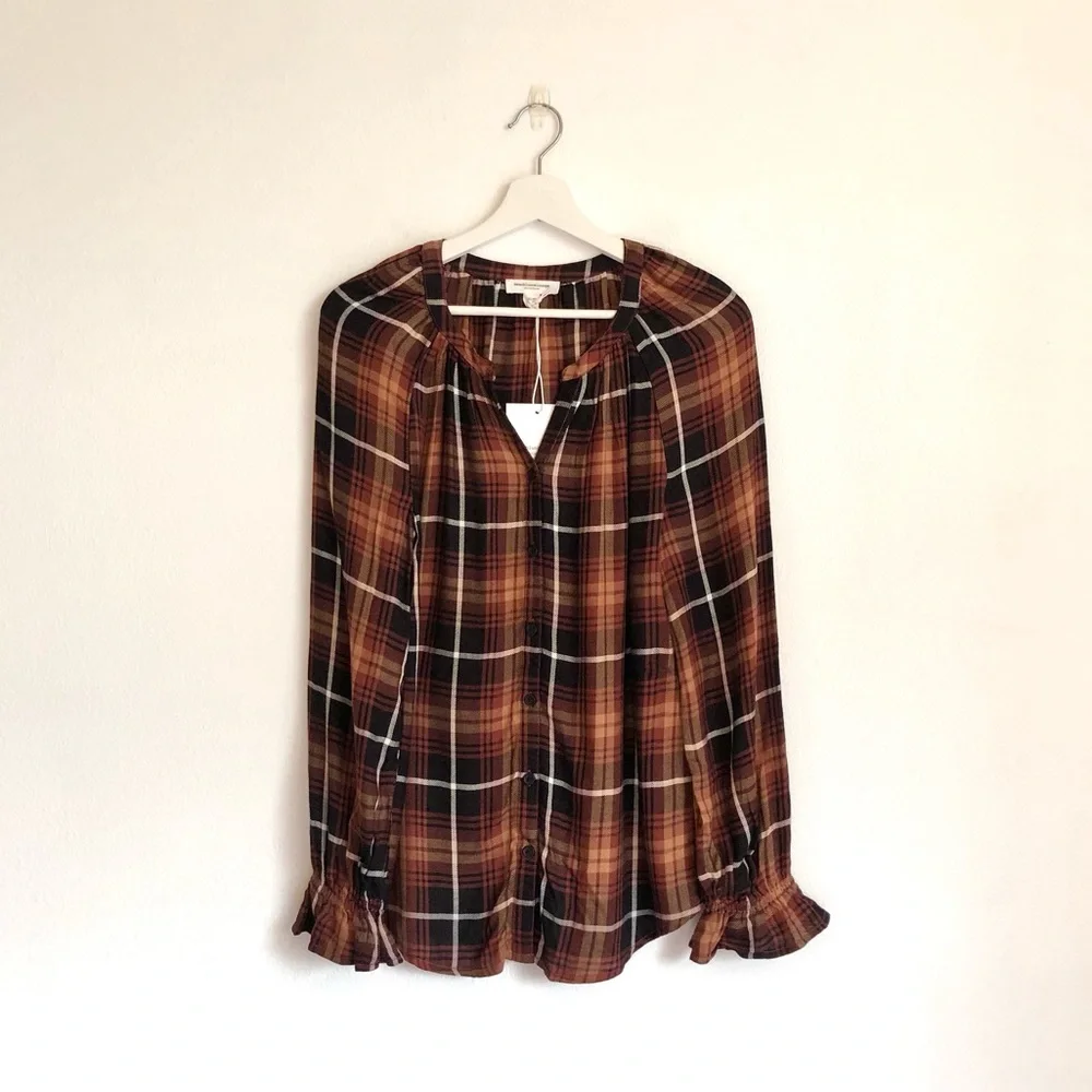 NWT beachlunchlounge Brown / Black Plaid Ruffle Cuff Top Size XS - Picture 1 of 9